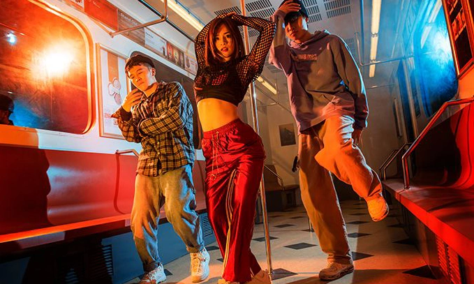 Lampa błyskowa Godox V1 Round Head Sony